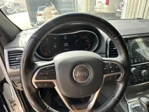 2020 Jeep Grand Cherokee Laredo E