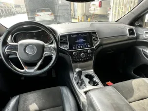 2020 Jeep Grand Cherokee Laredo E