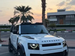 2023 Land Rover Defender 110 SE
