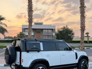 2023 Land Rover Defender 110 SE