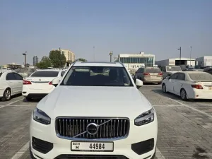 2022 Volvo XC90 Core