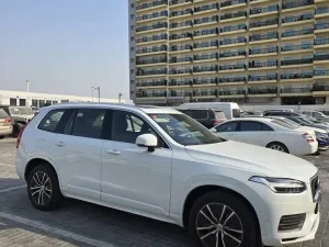 2022 Volvo XC90 Core