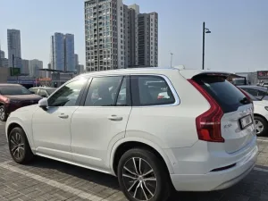 2022 Volvo XC90 Core