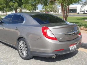 2015 Lincoln MKS No Trim