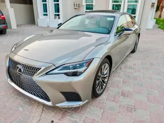 2021 Lexus LS in Umm Al Quwain used car