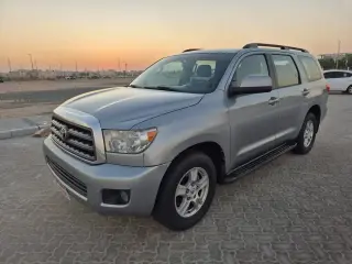 2014 Toyota Sequoia in Abu Dhabi used car