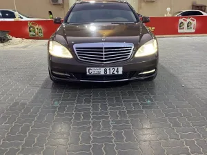 2012 Mercedes-Benz S-Class S300