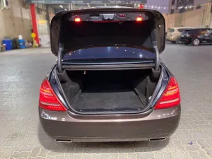 2012 Mercedes-Benz S-Class S300