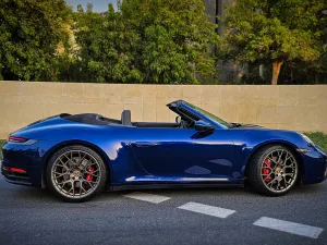 2020 Porsche 911 Carrera