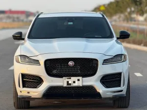 2017 Jaguar F-Pace Prestige
