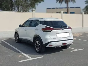 2022 Nissan KICKS S