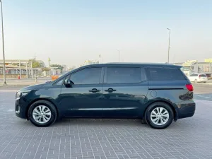 2016 Kia Carnival LX with Seat Package
