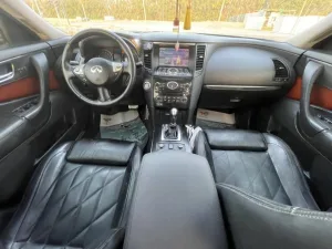 2020 Infiniti QX70 V6