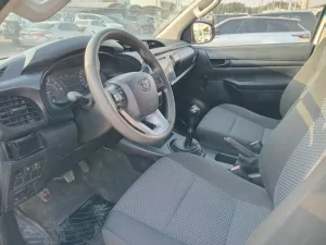 2017 Toyota Hilux SR