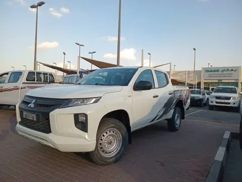 2021 Mitsubishi L200 double-cab