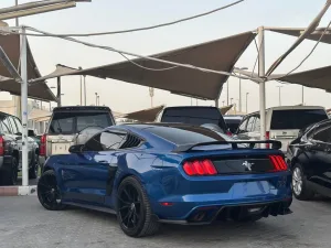 2017 فورد موستانج V6
