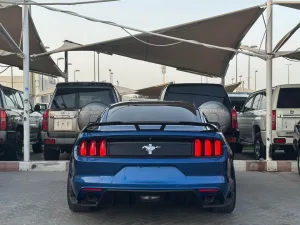2017 فورد موستانج V6