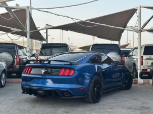2017 فورد موستانج V6