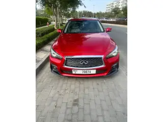 2019 Infiniti Q50 في Dubai سيارة مستعملة