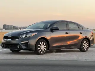 2020 Kia Forte في Dubai سيارة مستعملة