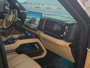 2025 بي واي دي ليوبارد 8