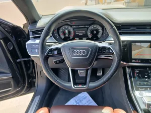 2022 اودي آي ٨ quattro 55 TFSI