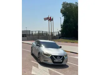 2016 Nissan Maxima في Dubai سيارة مستعملة