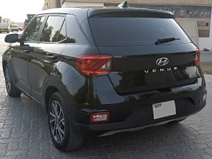 2020 هيونداي فينيو SE