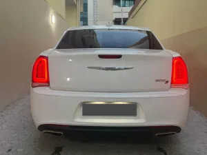 2019 كرايسلر ٣٠٠ C