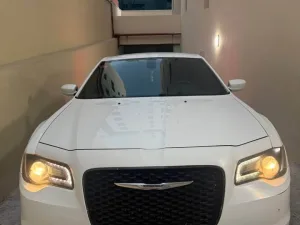 2019 كرايسلر ٣٠٠ C