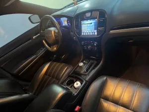 2019 كرايسلر ٣٠٠ C