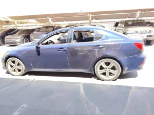 2011 لكزس اي اس IS 250