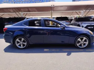 2011 لكزس اي اس IS 250