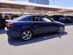 2011 لكزس اي اس IS 250