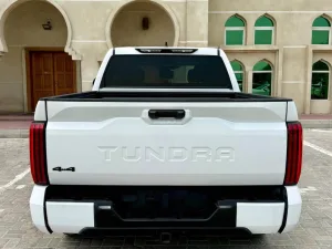 2024 تويوتا تندرا SR5