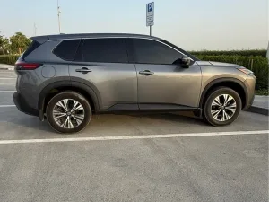 2021 نيسان روج SV