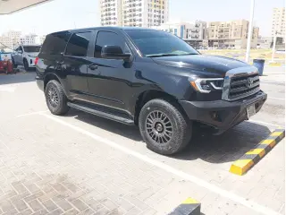 2009 Toyota Sequoia في Dubai سيارة مستعملة