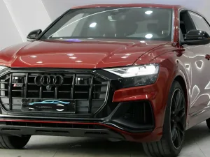 2021 اودي اس كيو ٨ Prestige