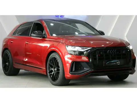 2021 اودي اس كيو ٨ Prestige