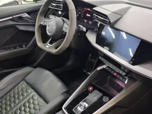 2025 اودي ار اس ٣ No Trim