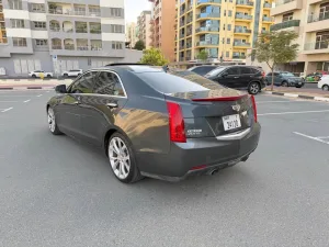 2015 كاديلاك آي تي أس Premium Luxury Sedan