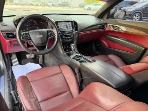 2015 كاديلاك آي تي أس Premium Luxury Sedan