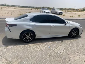2024 تويوتا كامري S
