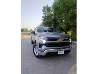 2025 Chevrolet Silverado في Sharjah سيارة مستعملة