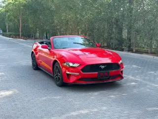 2023 Ford Mustang في Al Ain سيارة مستعملة