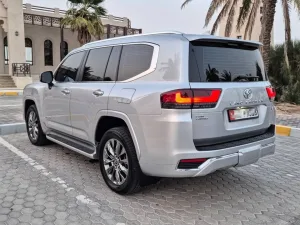 2022 تويوتا لاند كروزر VXR
