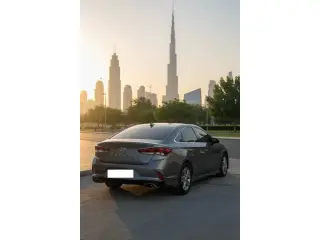 2019 Hyundai Sonata في Dubai سيارة مستعملة