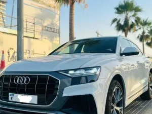 2019 اودي كيو ٨ Prestige