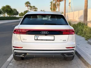 2019 اودي كيو ٨ Prestige