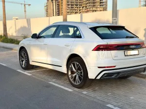 2019 اودي كيو ٨ Prestige